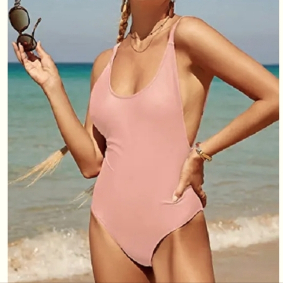 Pretty Garden. Light Pink. One Piece U Neckline Swimsuit. Size Medium. NWT. - Picture 1 of 9
